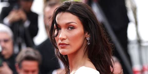 bella hadid boobs|See Bella Hadid Pose Topless with Lavender in a Dreamy Photo。